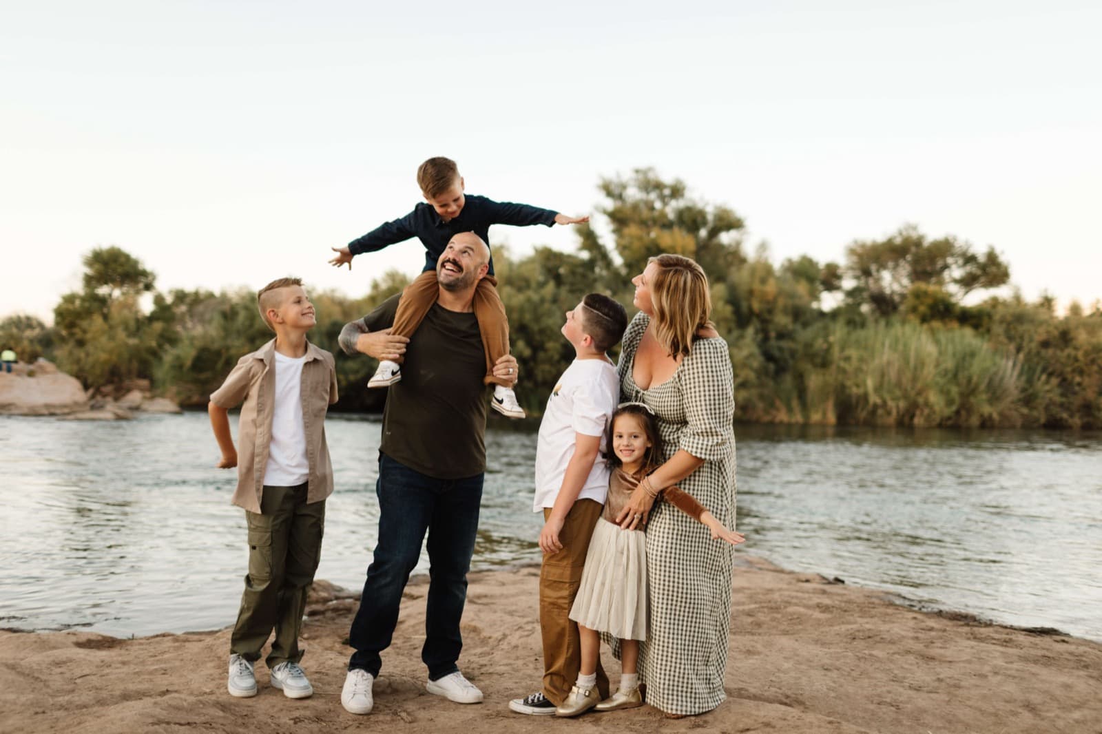 Justin with the kids and Brittany